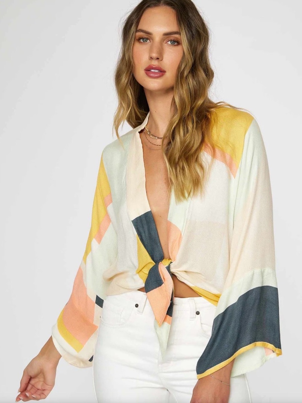 O’Neill Emerie Kimono Top
- Yellow, Coral, Mint, Navy, Cream